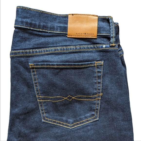 Lucky Brand Mid Rise Sweet'n Straight - 10/30 - Picture 11 of 13